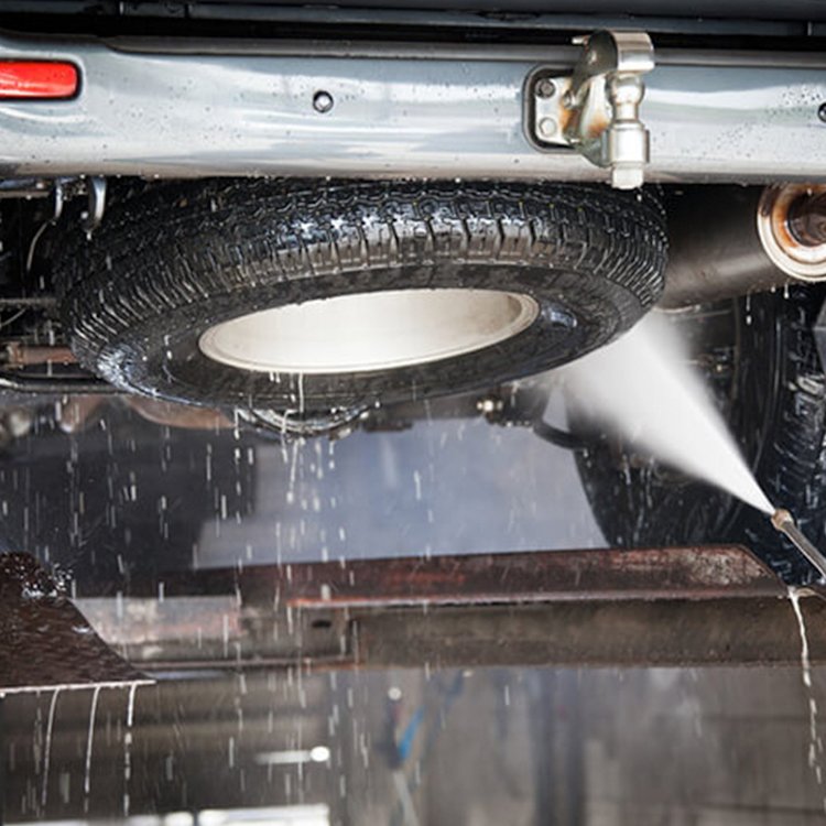 Forfait esthetique lavage sous carrosserie solution mazda 750 1