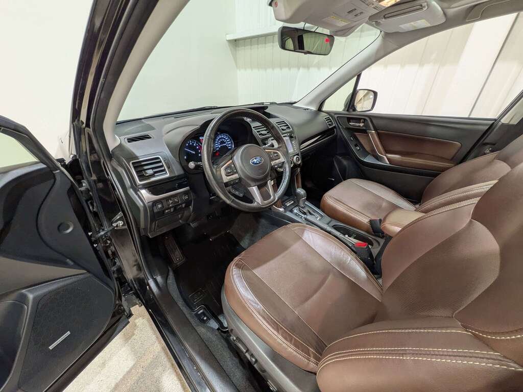 Subaru Forester 2.0XT Limited CVT w/EyeSight Pkg 2018 Noir Val-David - photo #10