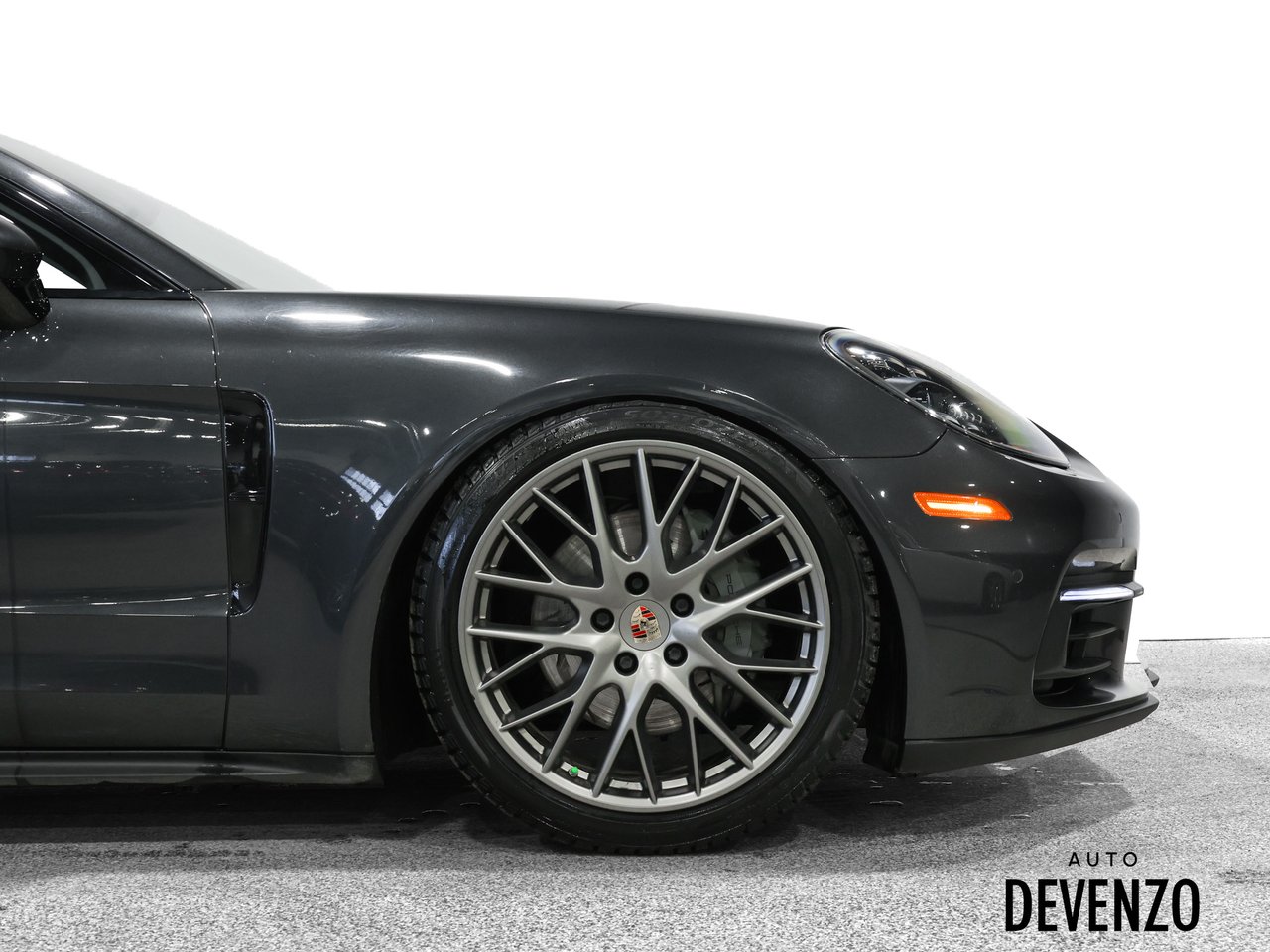 2018 Porsche Panamera Grey Saint-Eustache - photo #4