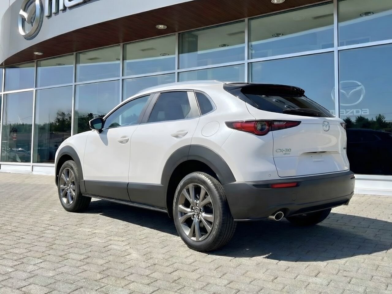 2026 MAZDA CX-30 Snowflake White Pearl Notre-Dame-des-Prairies - photo #7
