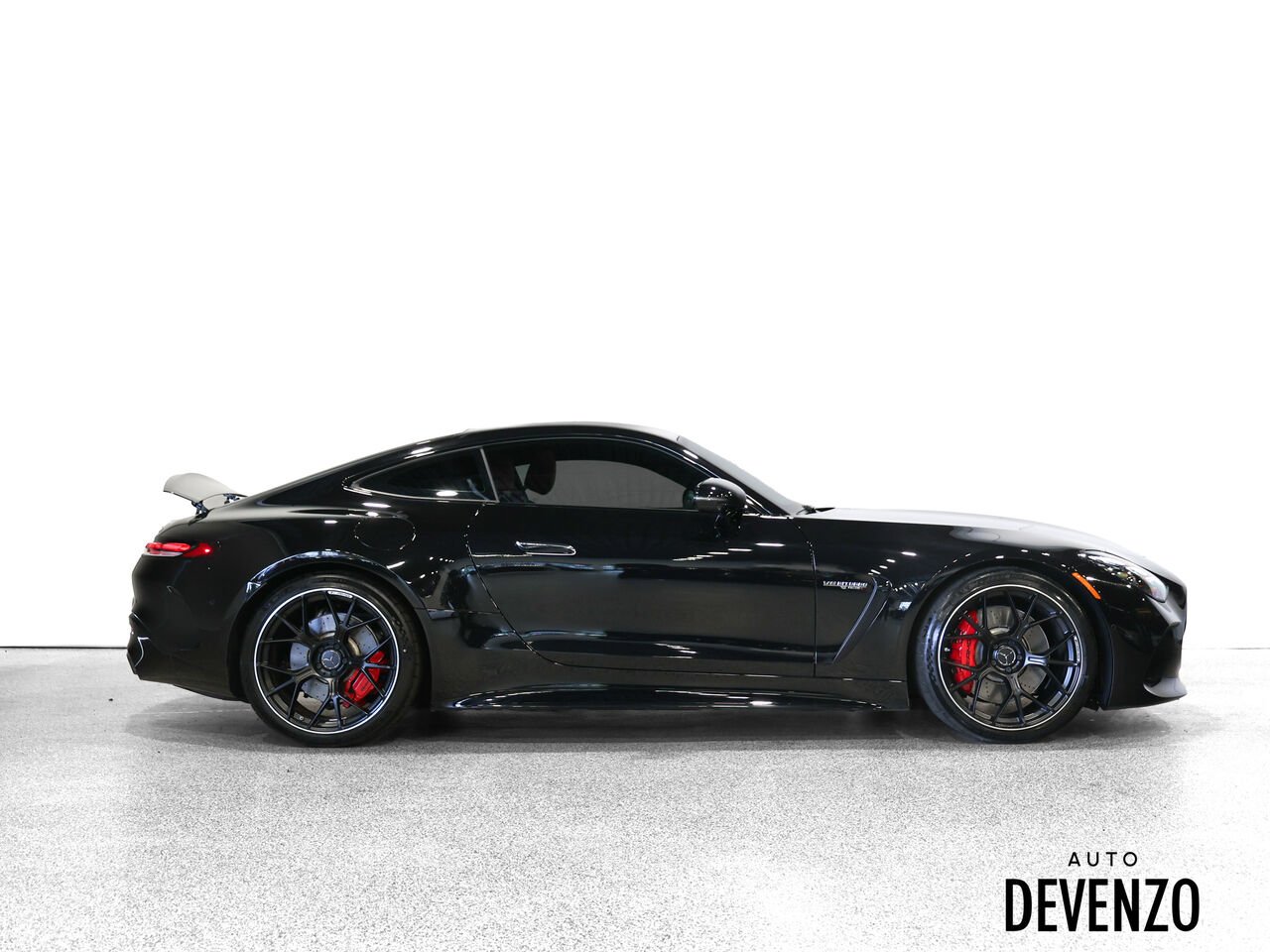 2024 Mercedes-Benz GT AMG Black Saint-Eustache - photo #1