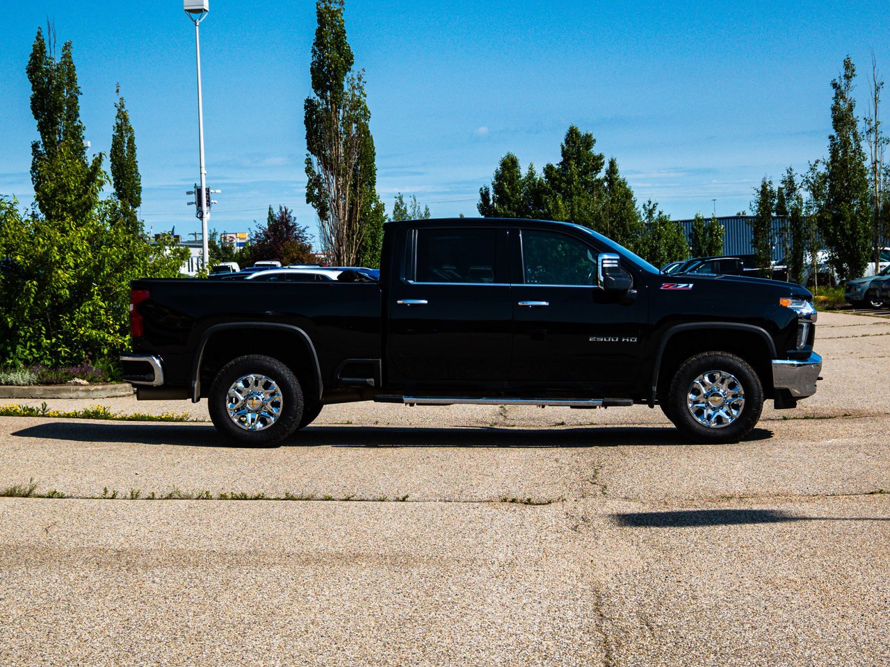2022 Chevrolet Silverado 2500HD 4WD Crew Cab 159 LTZ Black Sherwood Park - photo #13