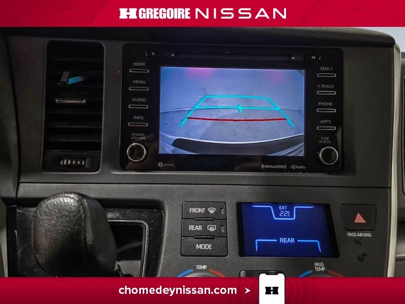 Toyota Sienna CA6751 | LE * Mag * DVD * Caméra 8 Places * 2018 Blanc Laval - photo #21