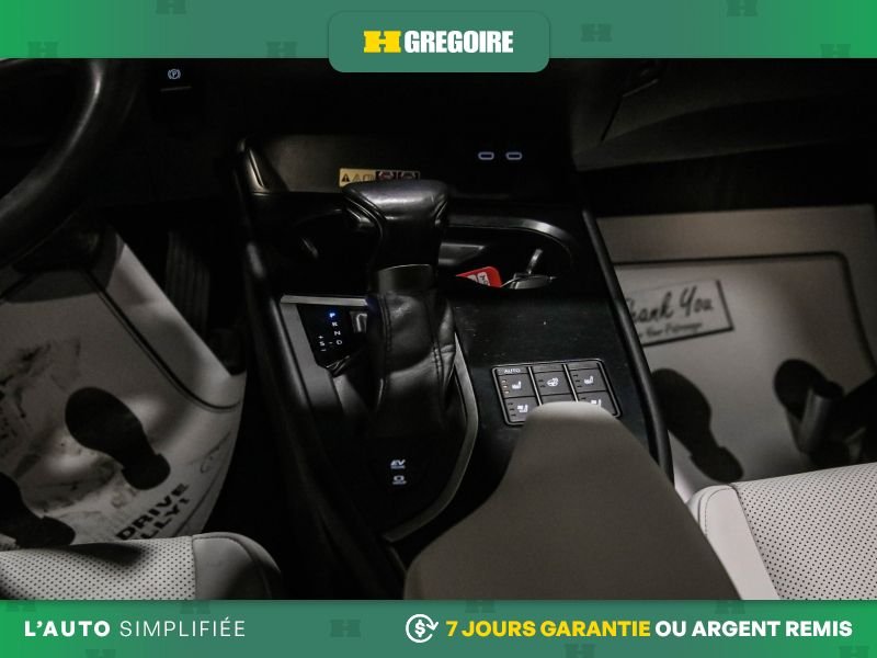 2023 Lexus UX Black Blainville - photo #25
