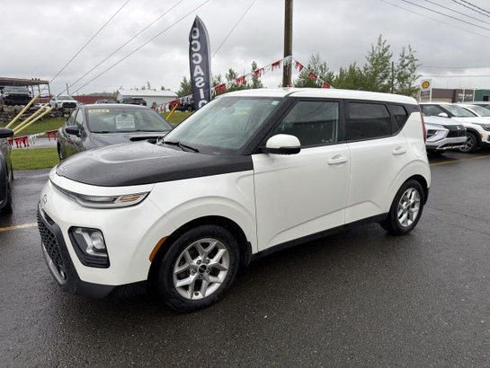 2022 Kia Soul 2022 White