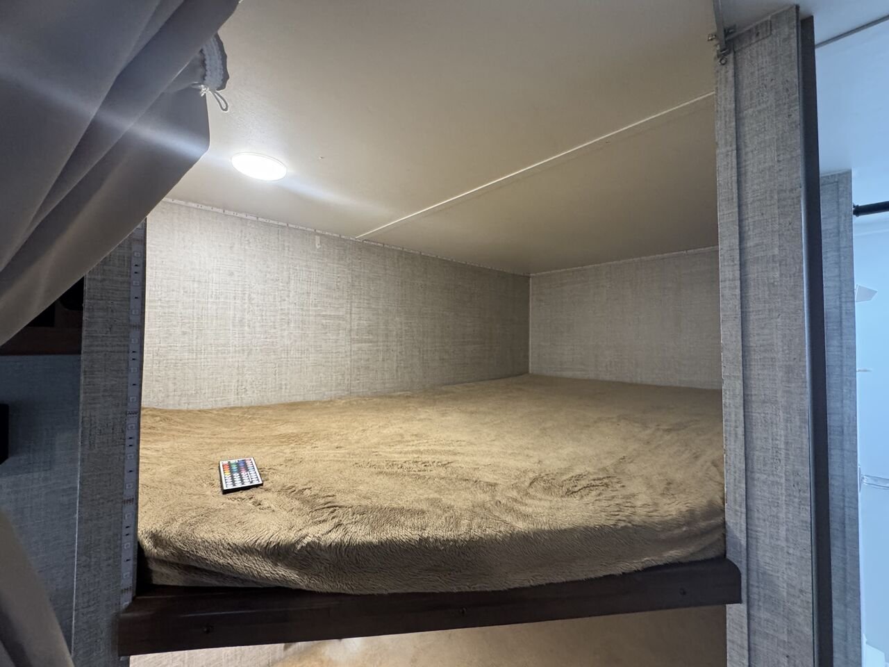 GRAND RIVER 267BH. BUNKHOUSE ULTRALITE SERIES 2019 Blanc Granby - photo #18