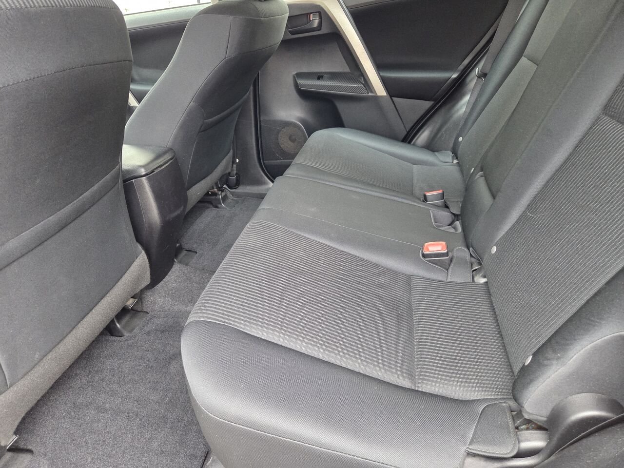 Toyota RAV4 2015 Argent Amos - photo #12