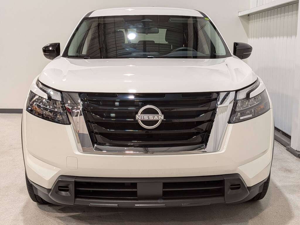 2024 Nissan Pathfinder S 4WD White Val-David - photo #3
