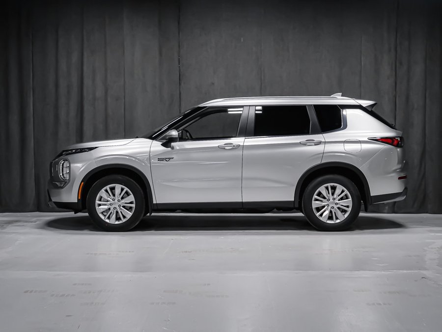 Mitsubishi Outlander PHEV SE 2026 Gris graphite métallisé