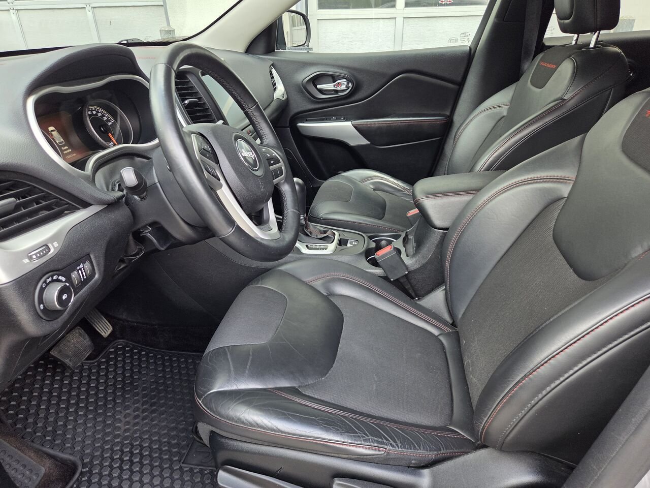 2018 JEEP CHEROKEE Silver Amos - photo #10