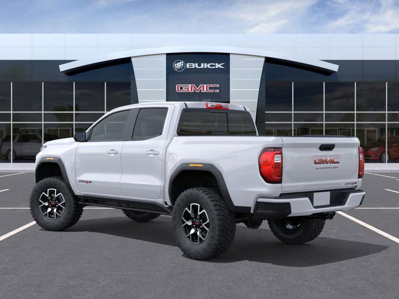 GMC CANYON AT4 CREW CAB 4WD 2025 Blanc Rivière-du-Loup - photo #2