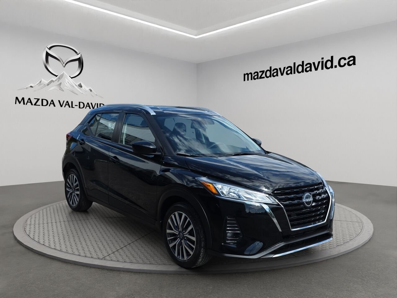 2024 Nissan Kicks SV TA, Commande audio au volant, caméra de recul Black Val-David - photo #4
