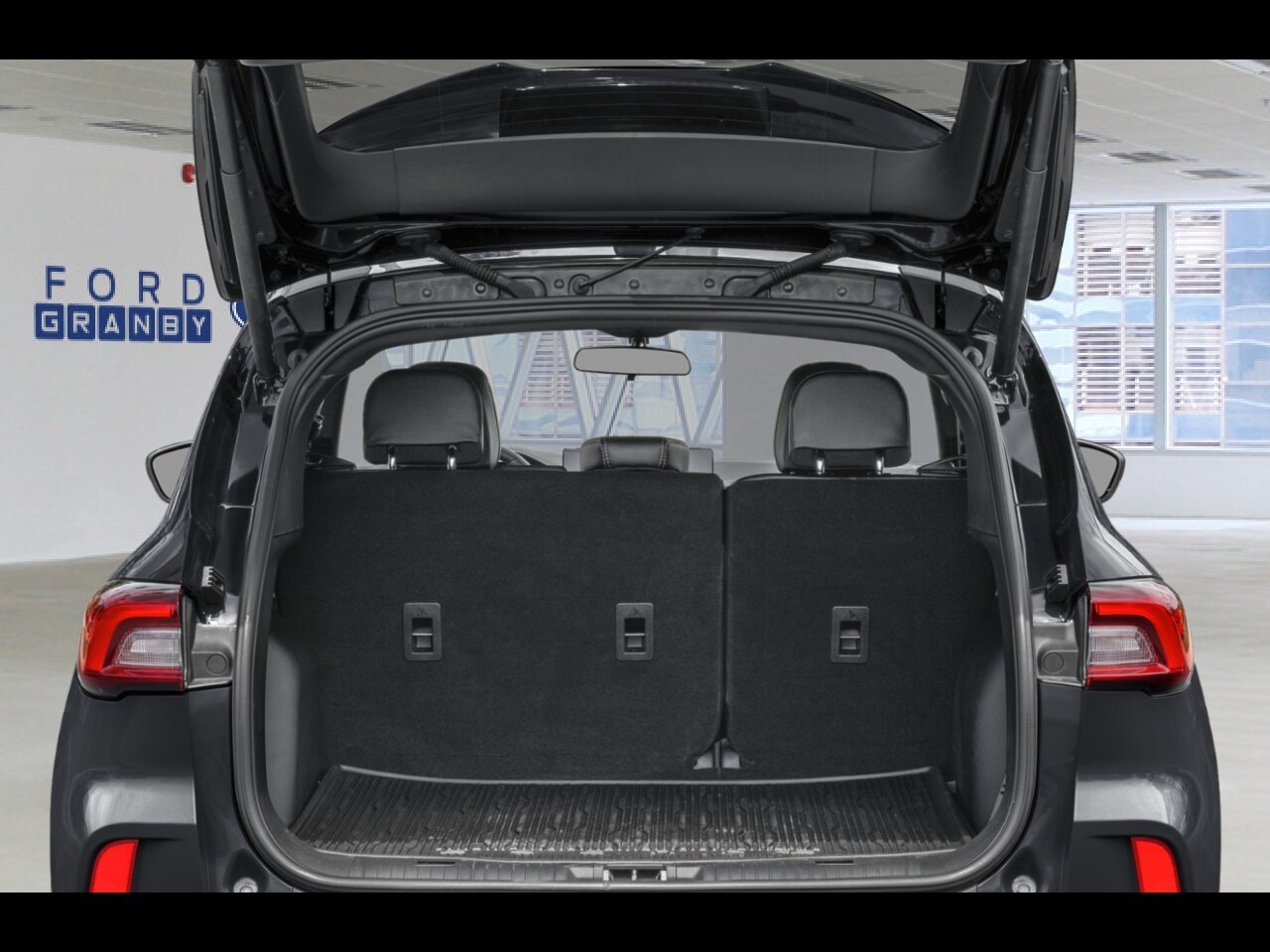 Ford Escape 2026 Noir agate métallisé Granby - photo #4