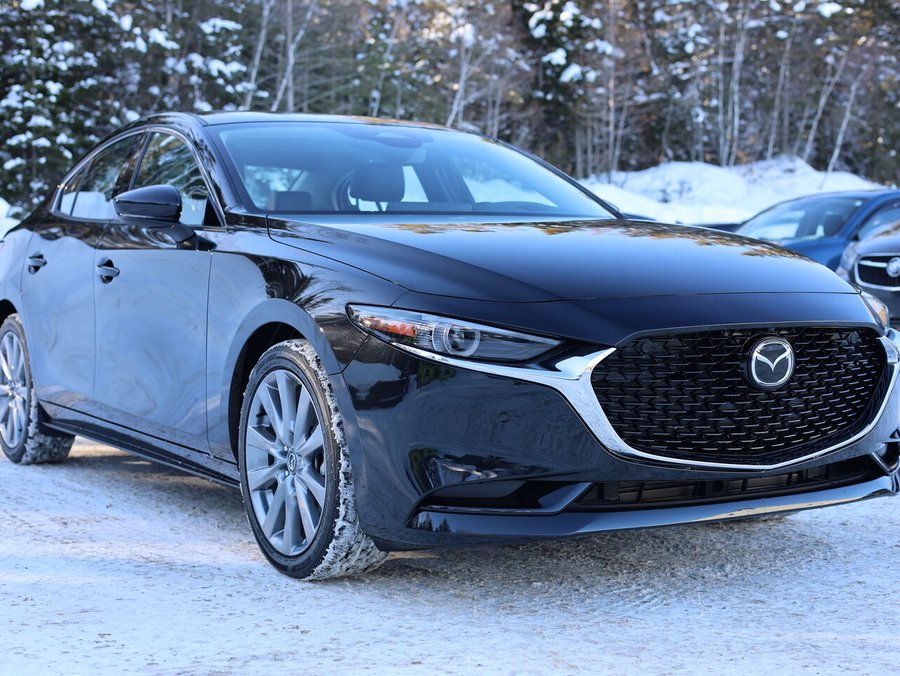 Mazda Mazda3 Awd, tout équipé, sièges et rétroviseurs chauffants, caméra de recul 2025 Noir de jais mica