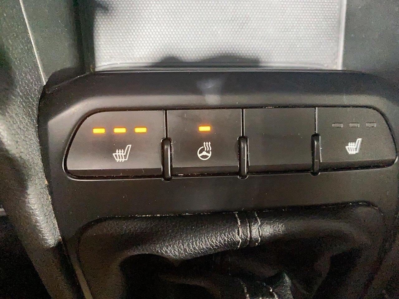 2018 Kia Rio 5-door VIN 3KPA25AB6JE039972 Black Chicoutimi - photo #15