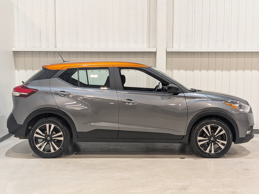 Nissan Kicks SV FWD 2018 Gris