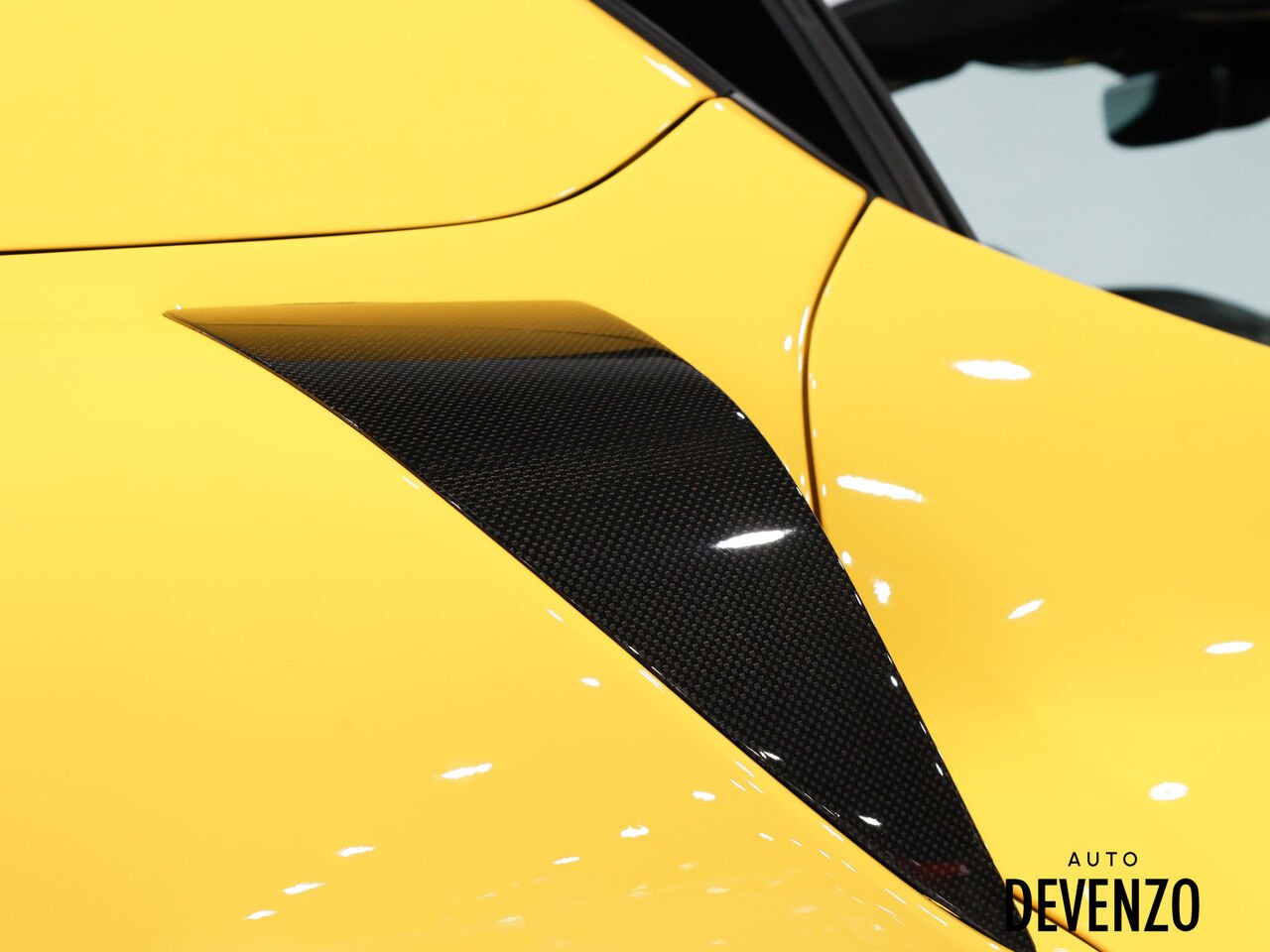 Ferrari 296 GTS 2024 Jaune Saint-Eustache - photo #7