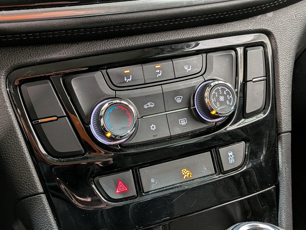 2017 Buick Encore FWD 4dr Sport Touring Silver Val-David - photo #23