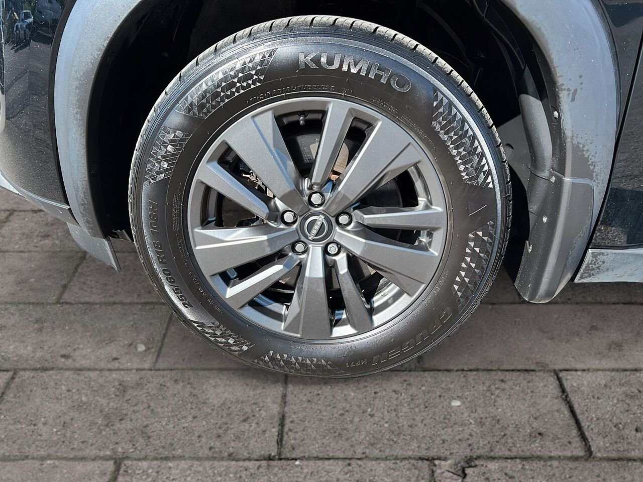 2022 Nissan Pathfinder S Black Québec - photo #6