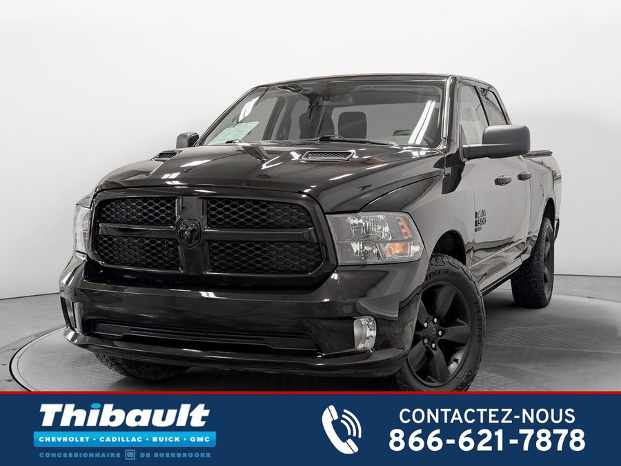 Ram 1500 4WD Quad Cab Classic ST Night Edition Moteur V6 2019 .