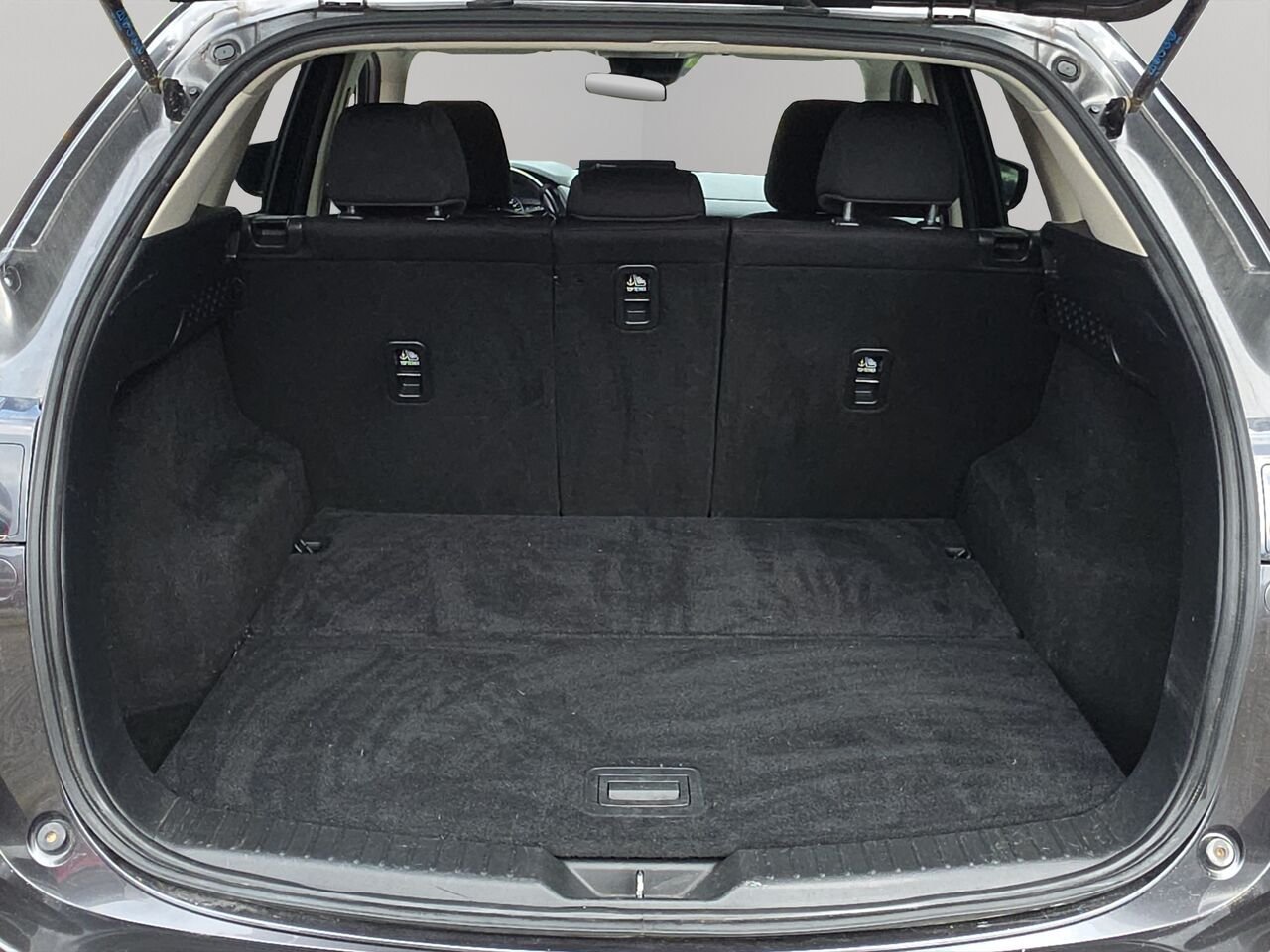 Mazda CX-5 GX TI sans désactivation de cylindres 2024 Gris Val-David - photo #24