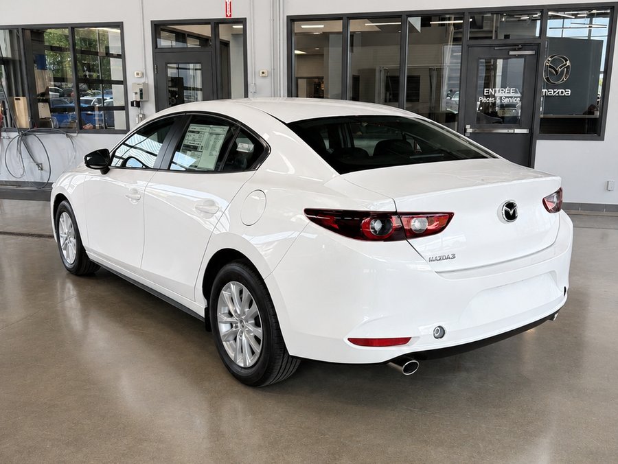 2026 MAZDA Mazda3 2026 Snowflake White Pearl