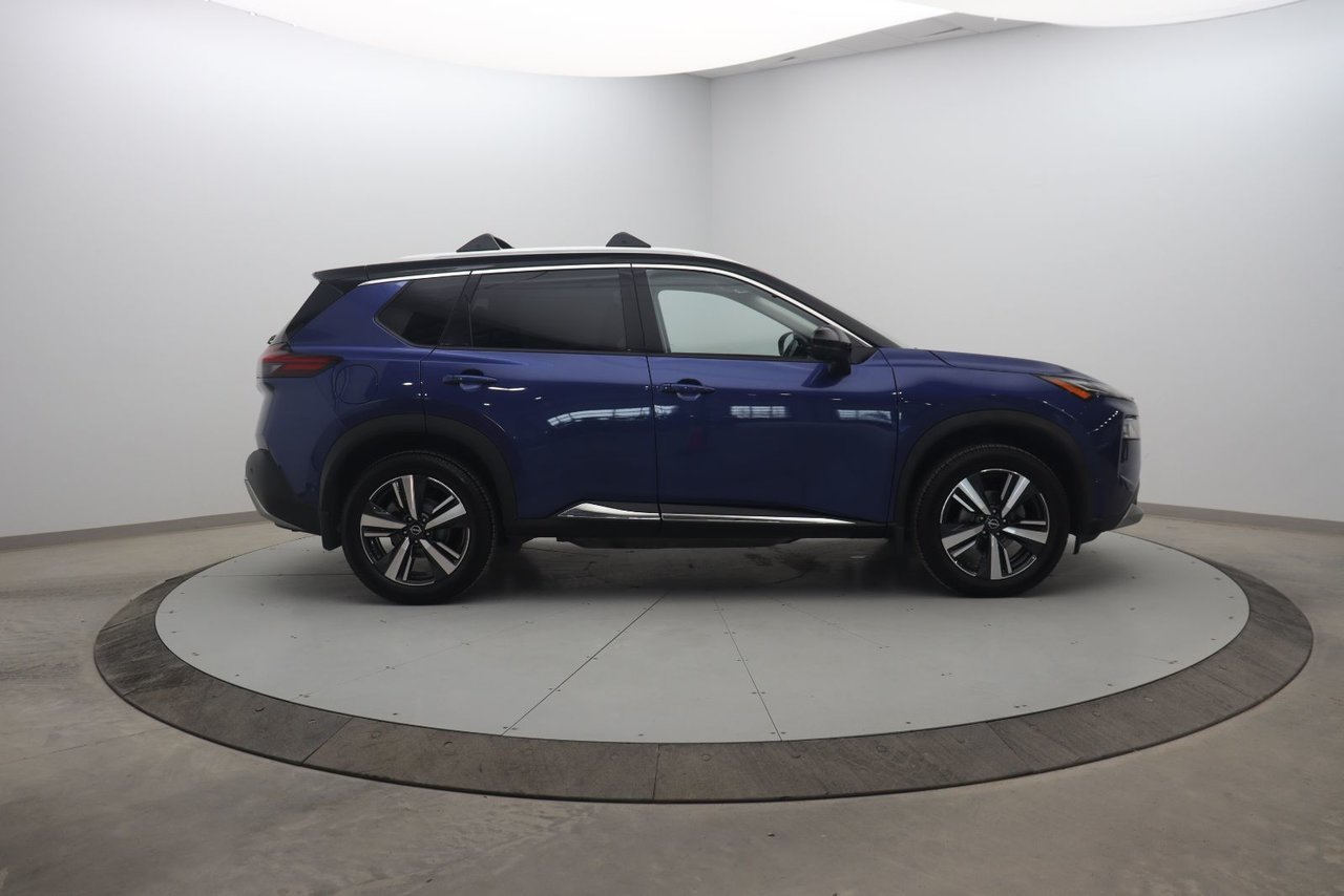 2022 Nissan Rogue VIN JN8BT3DD0NW270871 Caspian Blue 2-Tone Metallic Chicoutimi - photo #2