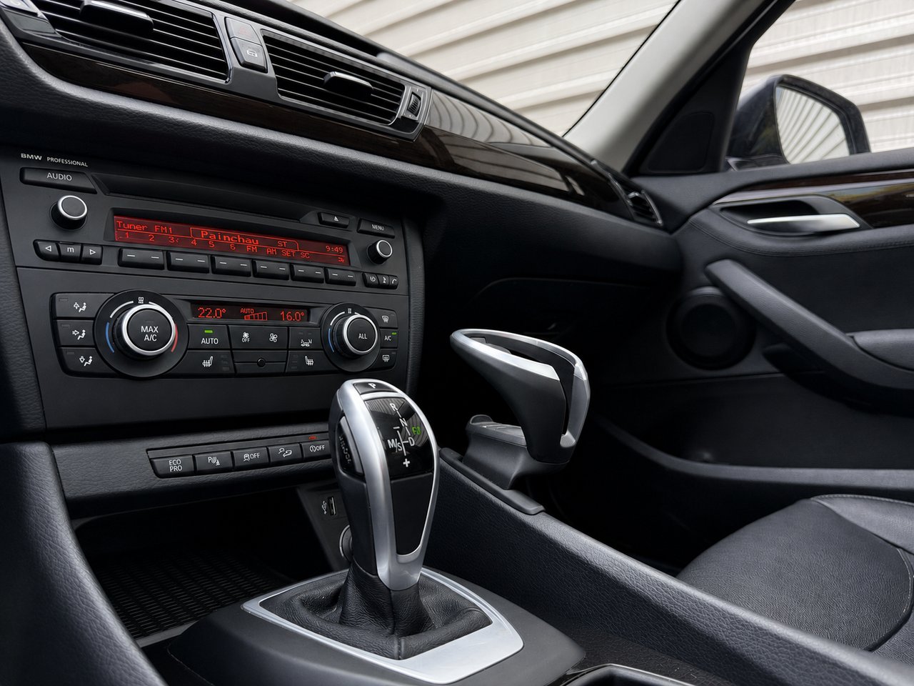 2014 BMW X1 White Châteauguay - photo #7