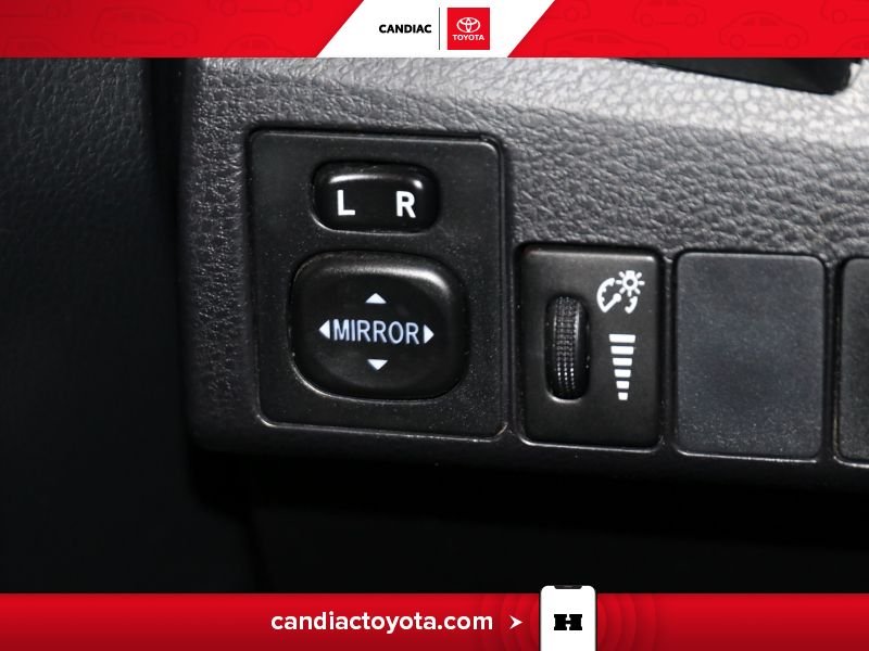 Toyota Corolla 2016 Bleu Laval - photo #24