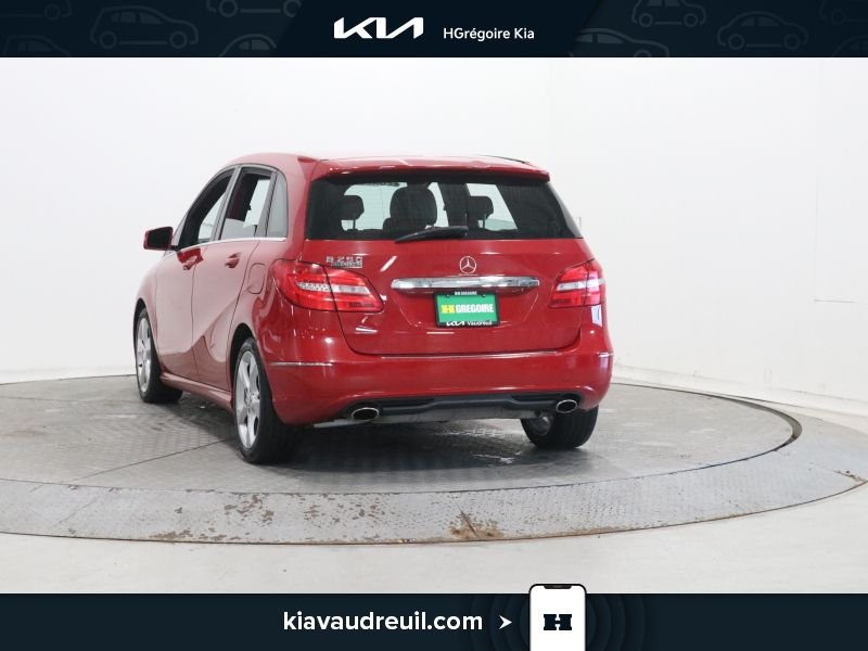 Mercedes Benz B250 2013 Rouge Laval - photo #4