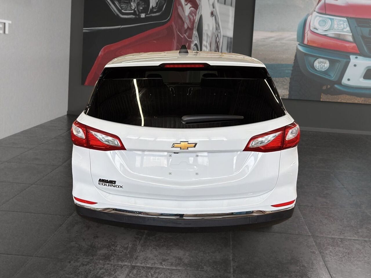 2018 Chevrolet Equinox LS White Saint-Hyacinthe - photo #2
