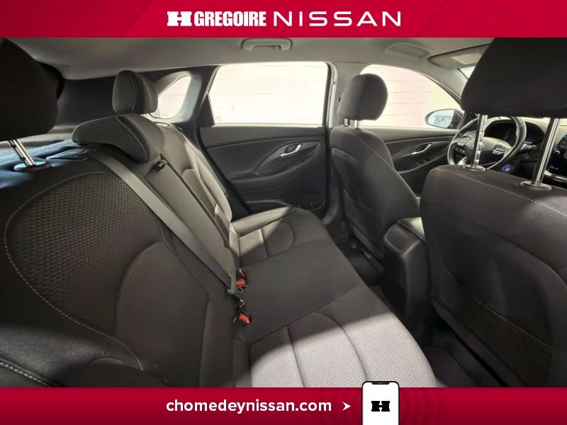 Hyundai Elantra 2018 Noir Laval - photo #24