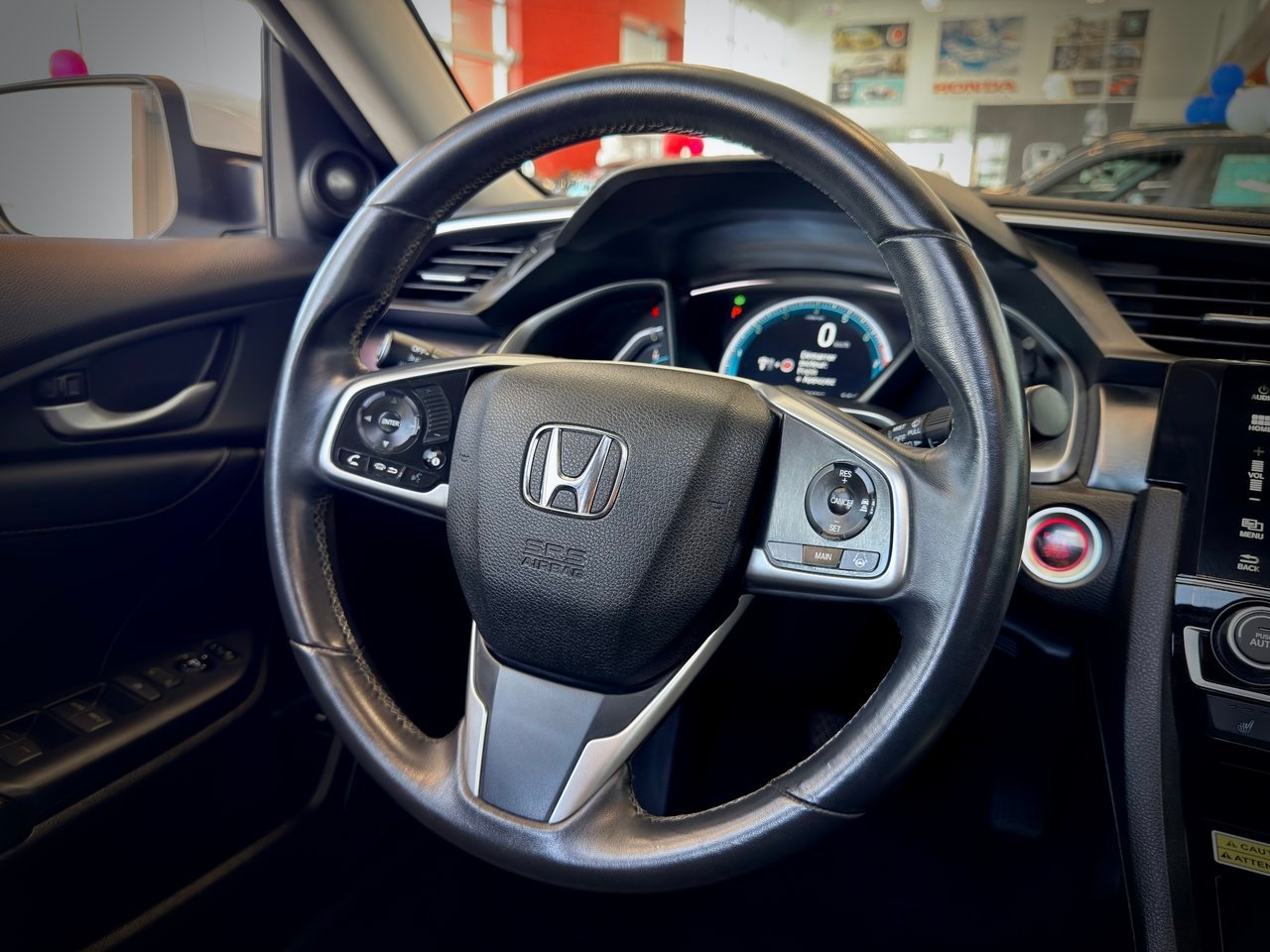 Honda Civic Sedan 2018 Blanc Notre-Dame-des-Prairies - photo #17