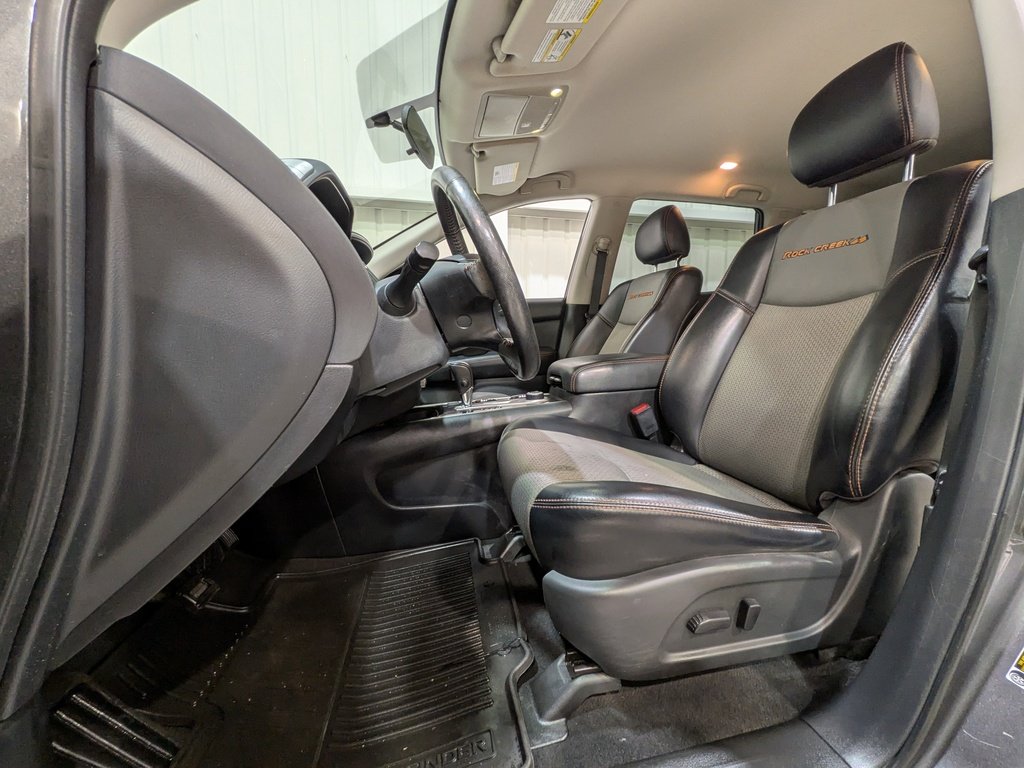 2020 Nissan Pathfinder 4x4 SV Tech Grey Val-David - photo #1