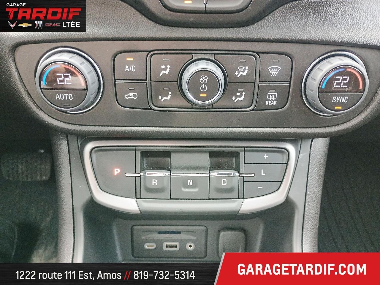 2024 GMC Terrain SLT AWD Red Mont-Laurier - photo #18