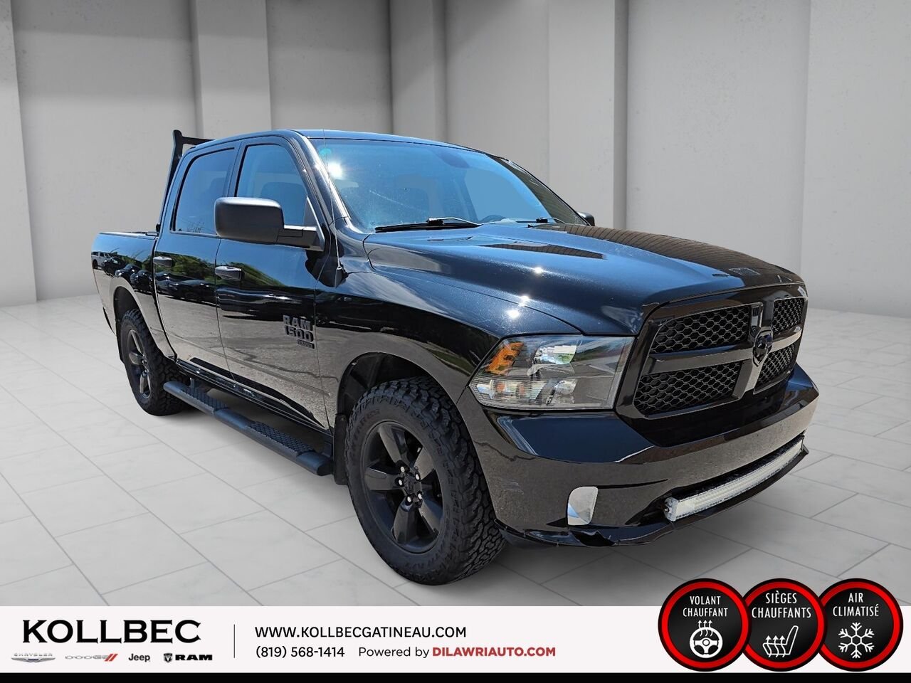 RAM 1500 CLASSIC Express Night Edition Crewcab 4x4 2023 Noir Ottawa & Gatineau - photo #12