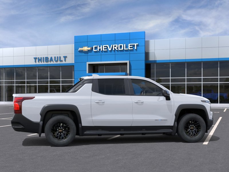 2026 CHEVROLET SILVERADO EV 2026 White