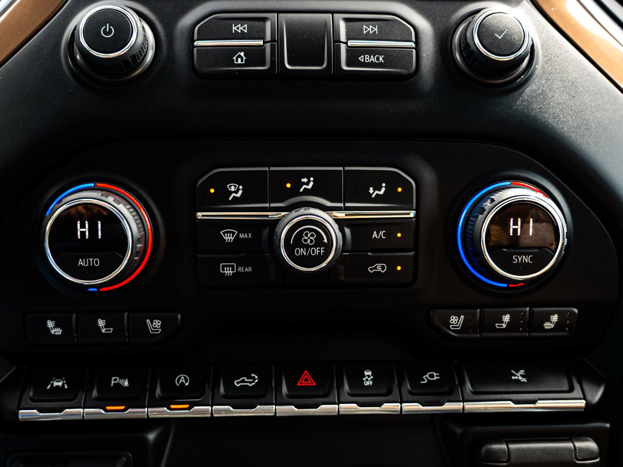 2021 Chevrolet Silverado 1500 4WD Crew Cab 147 High Country Black Sherwood Park - photo #28