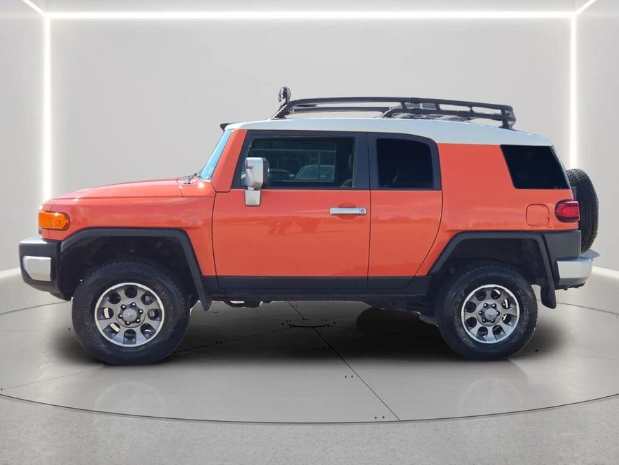 Toyota FJ Cruiser 2013 2013 Orange