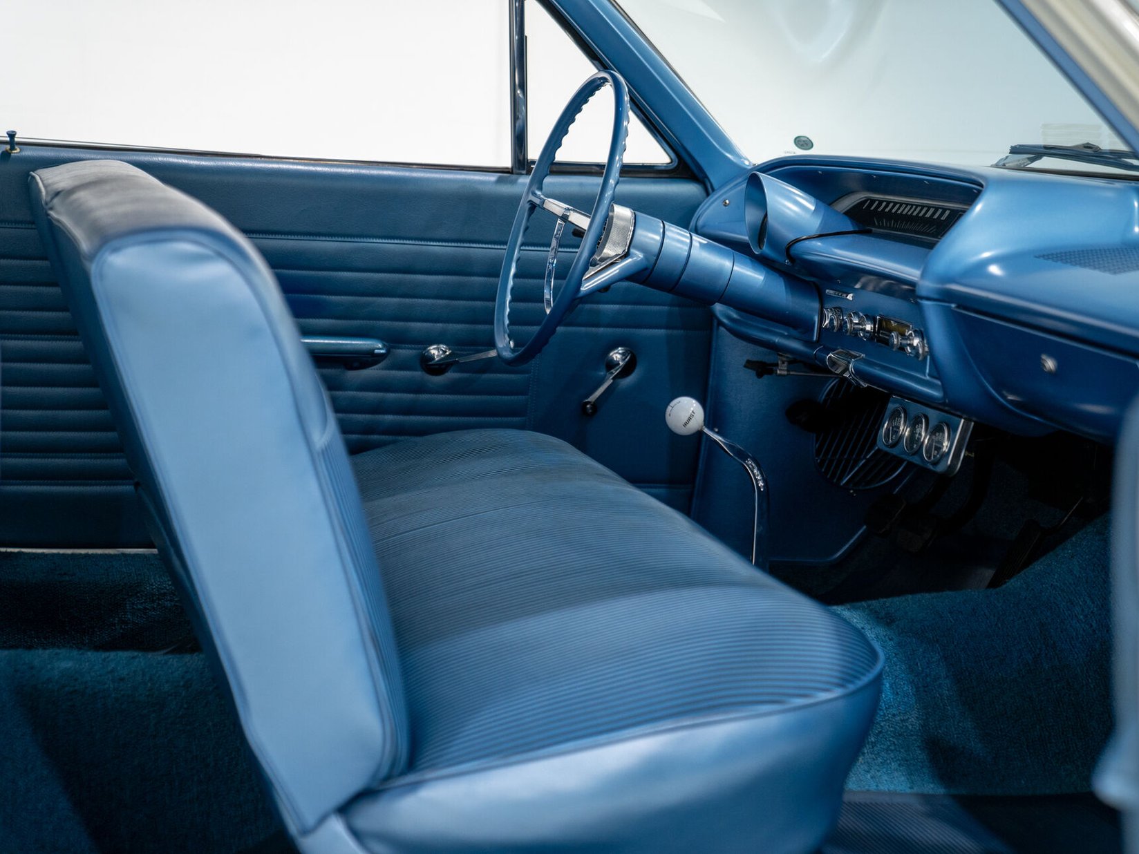 Chevrolet Biscayne Matching 409 / 425HP Transmission 4 Vitesse Complètement Entièrement restauré **PRIX EN USD** 1964 Blanc Montréal - photo #11