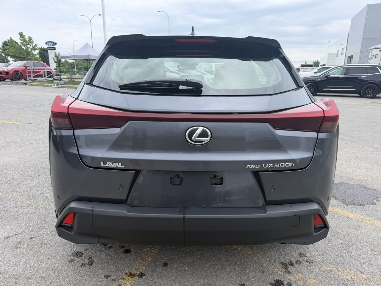 2025 Lexus UX UX 300h CAWD Beige Laval - photo #10
