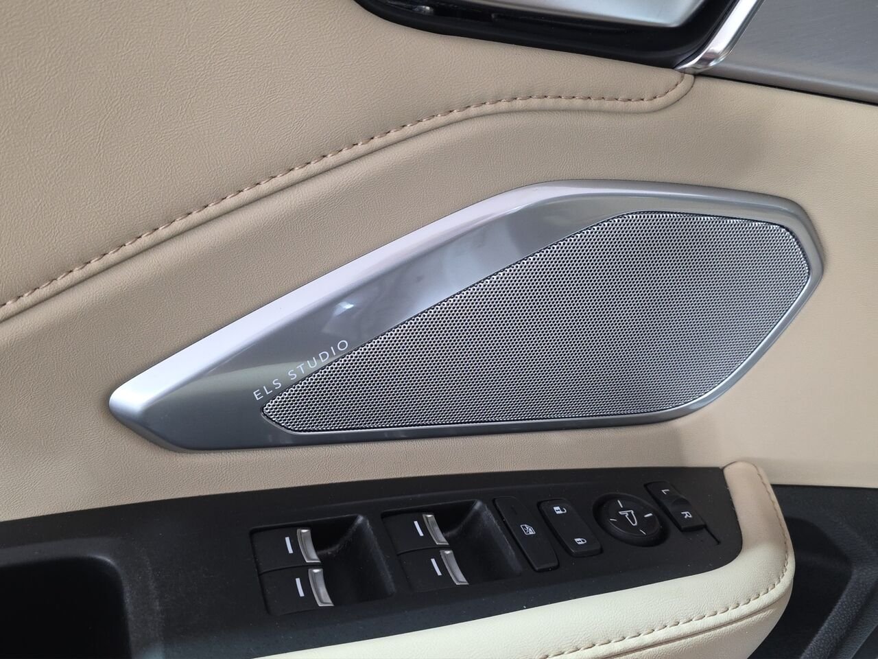 Acura RDX Tech TI, toit ouvrant panoramique, sièges en cuir, navigation 2021 Blanc Val-David - photo #14