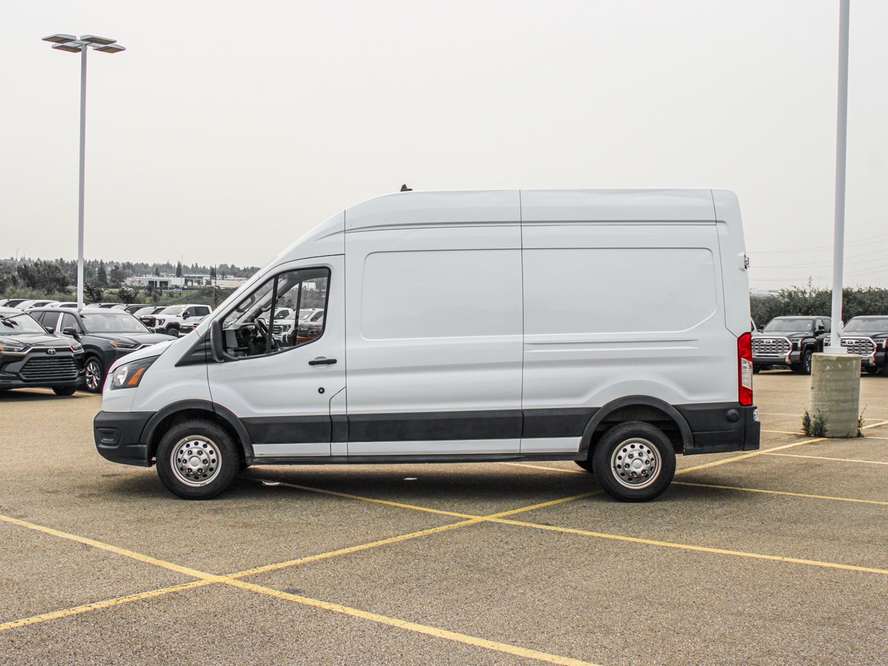 2025 Ford Transit Cargo Van T-250 148 Hi Rf 9070 GVWR AWD White Sherwood Park - photo #4