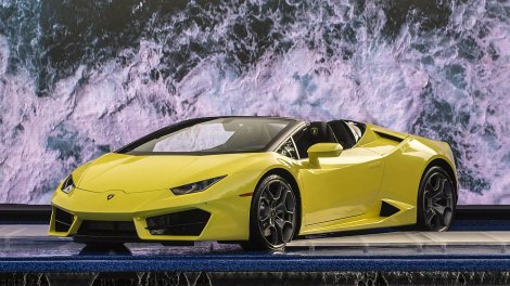 Lamborghini unveils Huracan Spyder Rear Wheel Drive