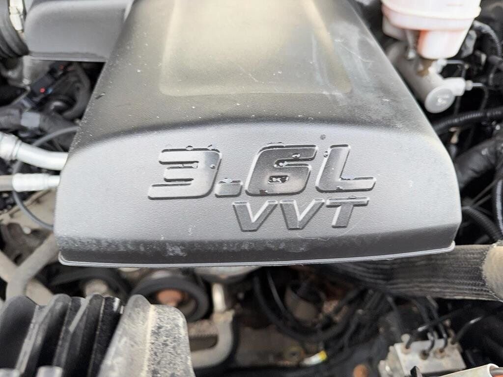 2020 Ram 1500 Classic VIN 1C6RR7FG9LS154863 Black Chicoutimi - photo #6