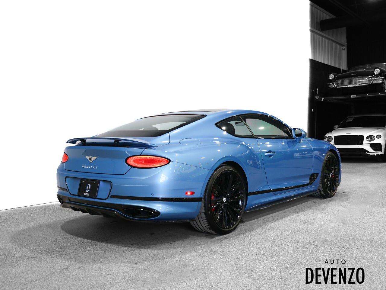 Bentley Continental 2023 Bleu Saint-Eustache - photo #2