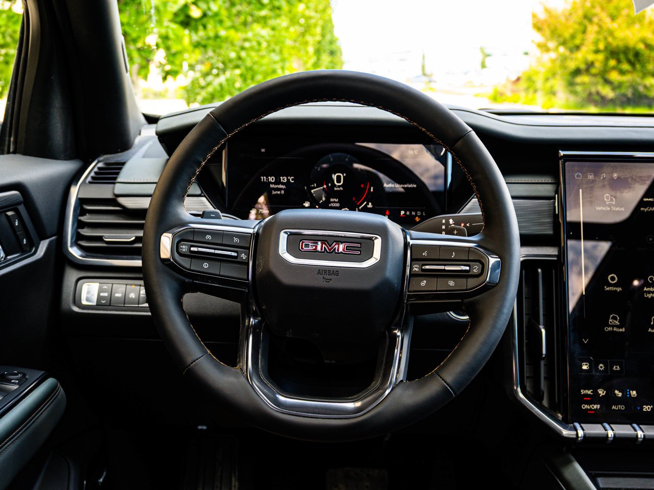 2026 GMC Acadia AWD 4dr AT4 Grey Sherwood Park - photo #32