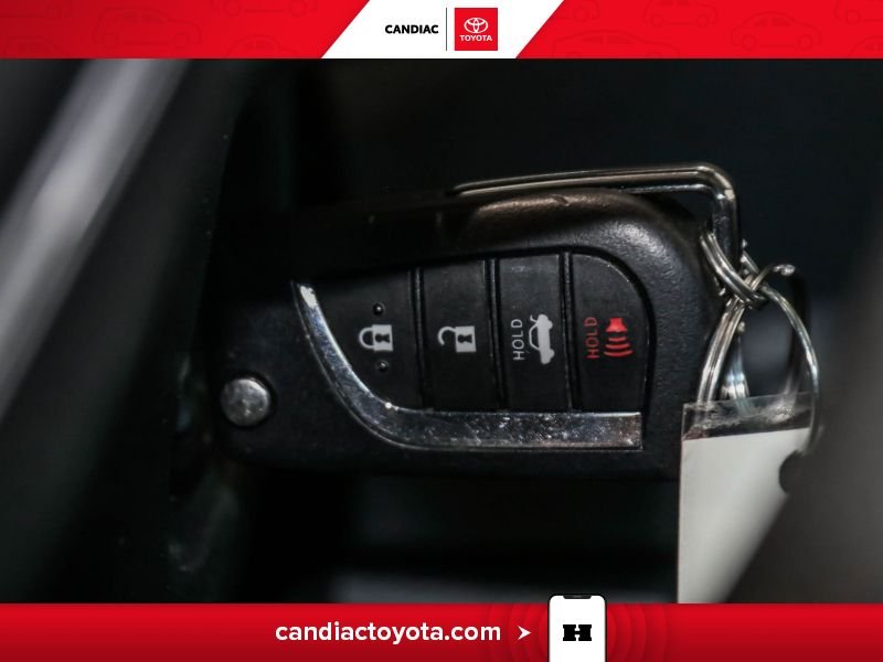 Toyota Corolla 2021 Bleu Blainville - photo #23