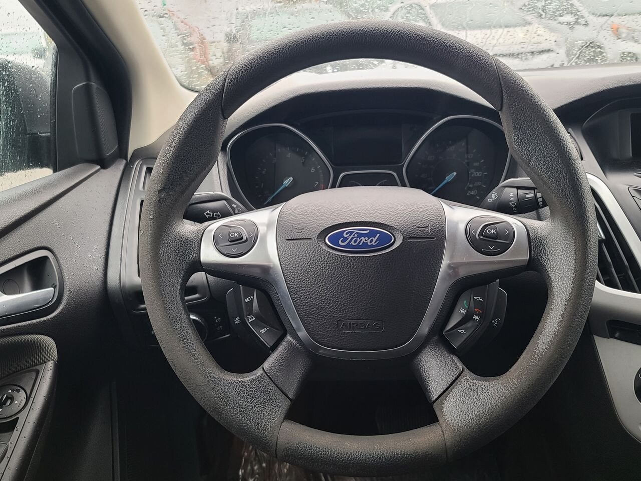 2013 Ford Focus Grey  - photo #13