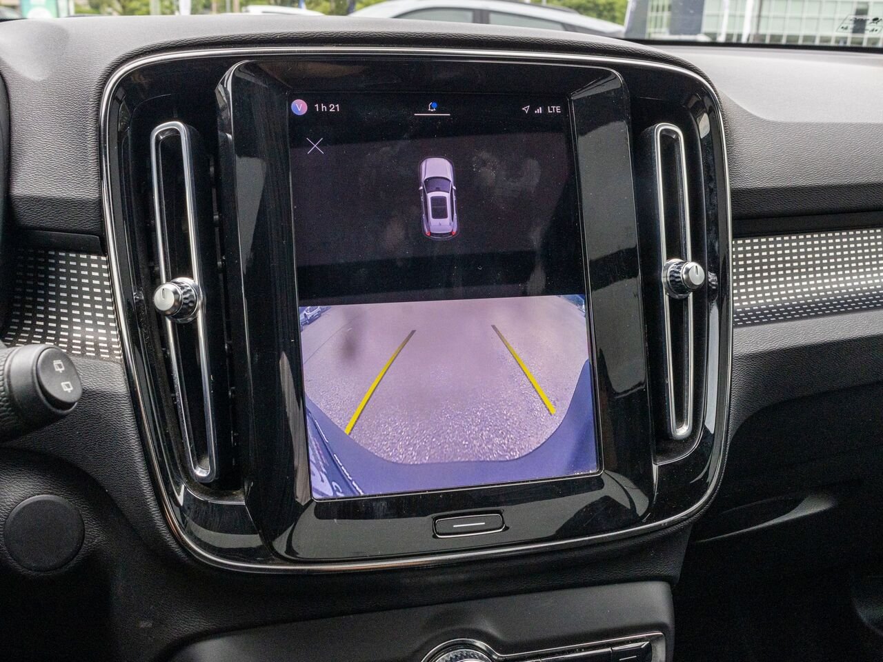 2022 Volvo Recharge XC40 tout électrique P8 Plus TIe Black Châteauguay - photo #17